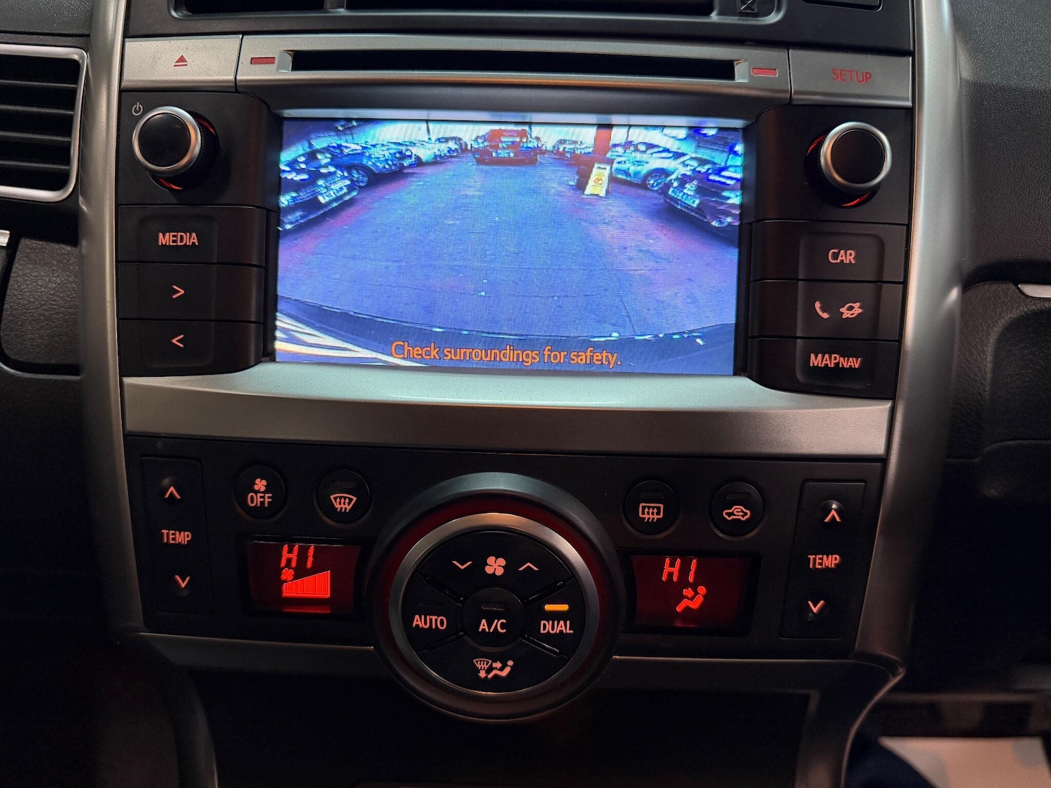 Used Toyota Verso 2014 for sale - 76472328: Photo 32