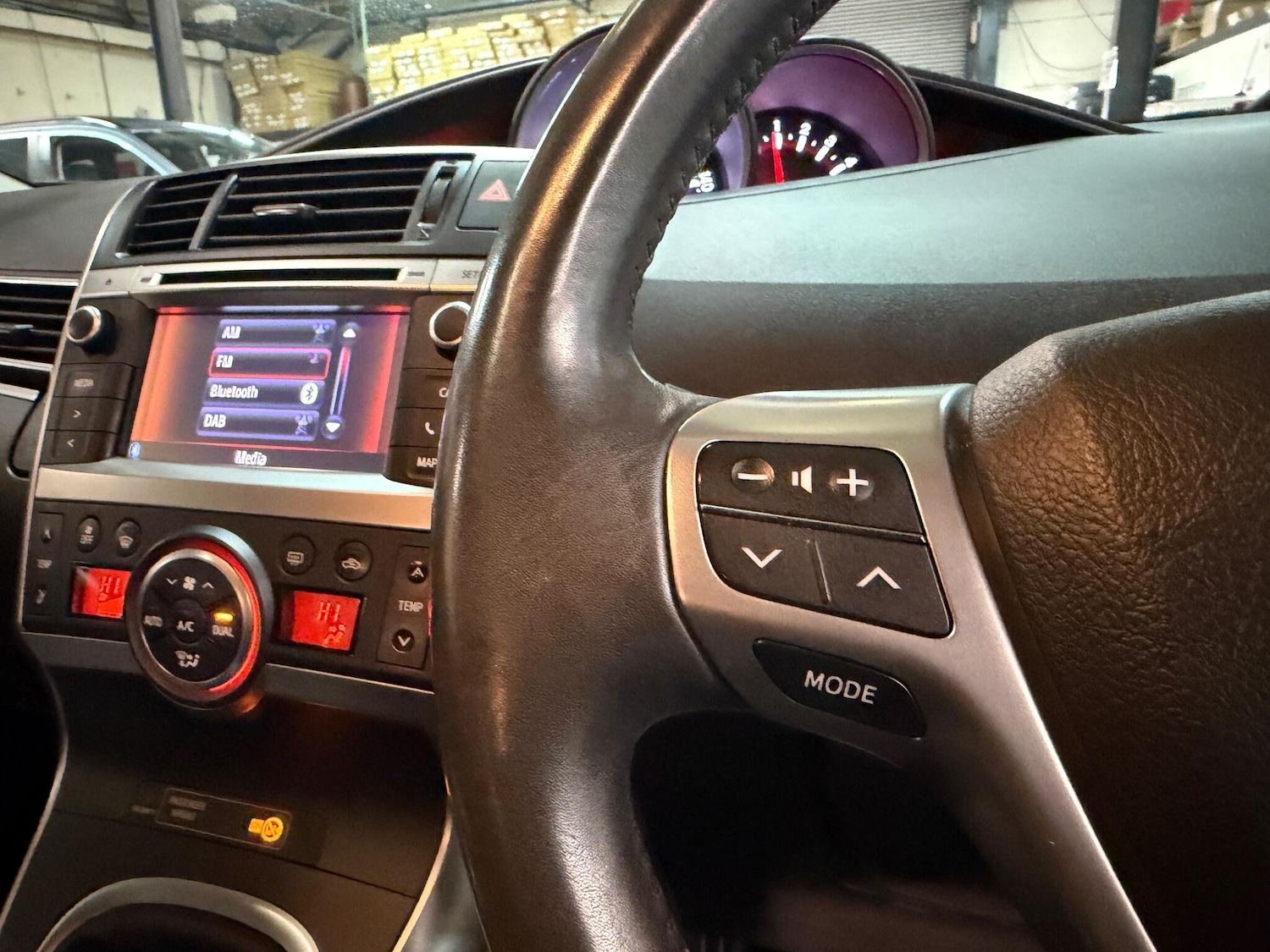 Used Toyota Verso 2014 for sale - 76472328: Photo 38