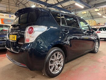 Used Toyota Verso 2014 for sale - 76472328: Photo