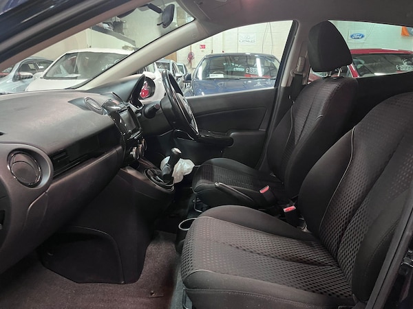 Used Mazda Mazda2 2014 for sale - 76226554: Photo 19