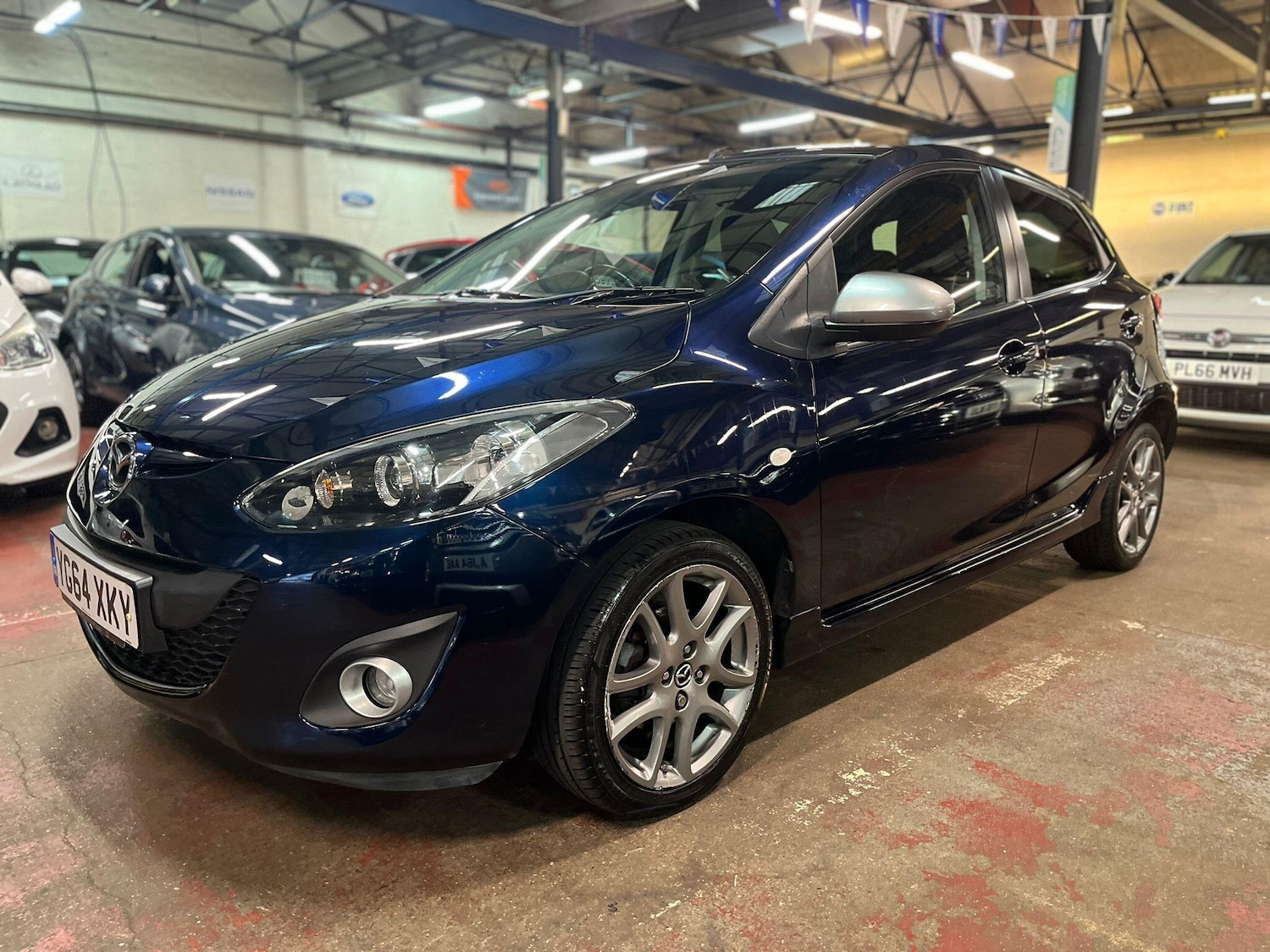 Used Mazda Mazda2 2014 for sale - 76226554: Photo 3