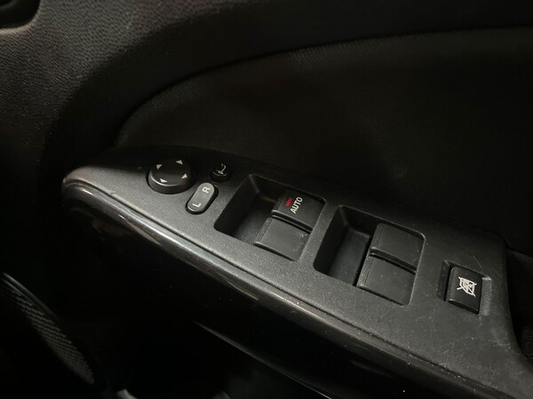 Used Mazda Mazda2 2014 for sale - 76226554: Photo 35