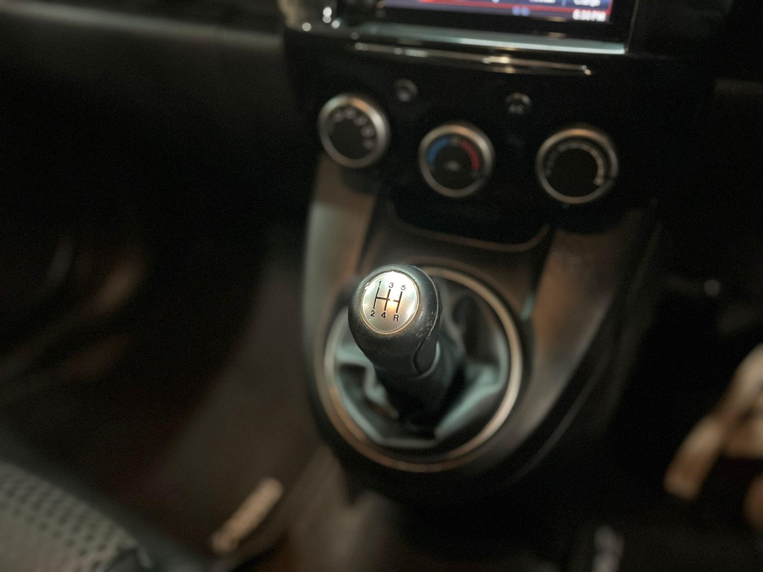 Used Mazda Mazda2 2014 for sale - 76226554: Photo 36