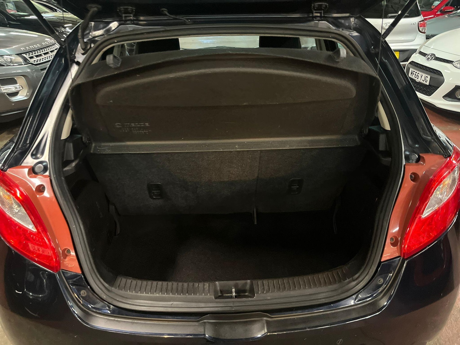 Used Mazda Mazda2 2014 for sale - 76226554: Photo 37