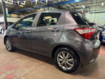 Used Toyota Yaris 2018 for sale - 74584747: Photo