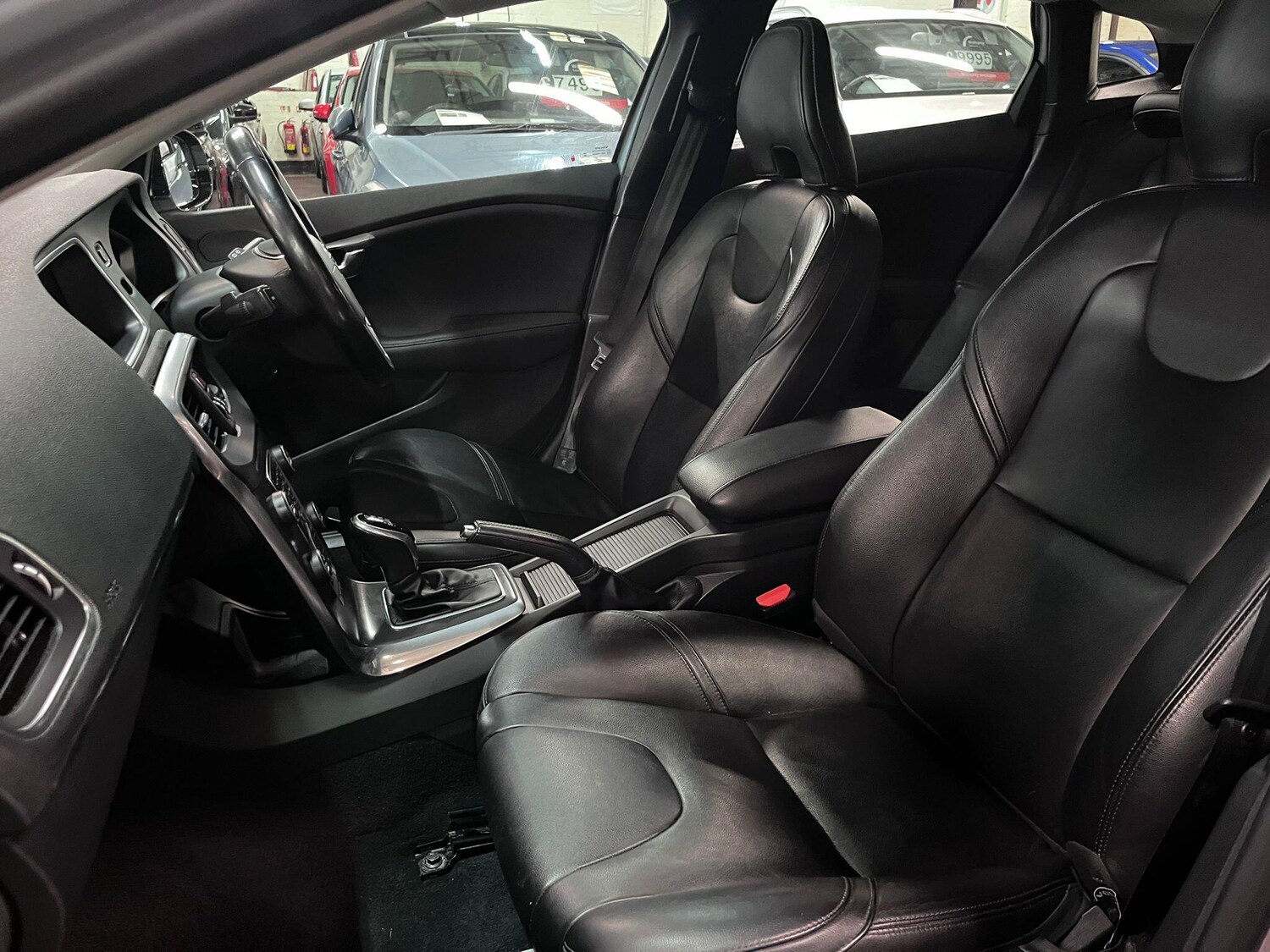 Used Volvo V40 2014 for sale - 77478699: Photo 18