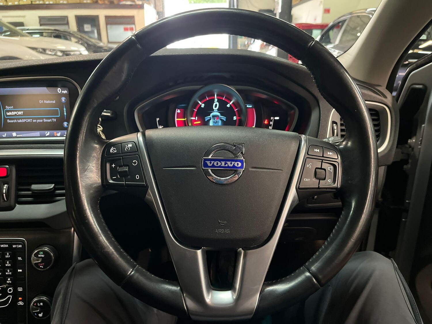 Used Volvo V40 2014 for sale - 77478699: Photo 26