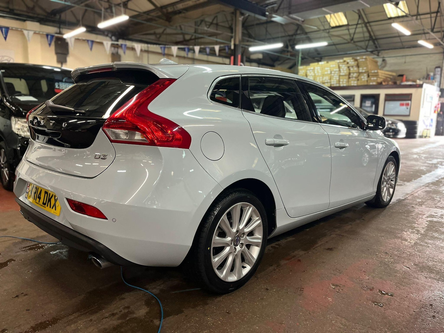 Used Volvo V40 2014 for sale - 77478699: Photo 6