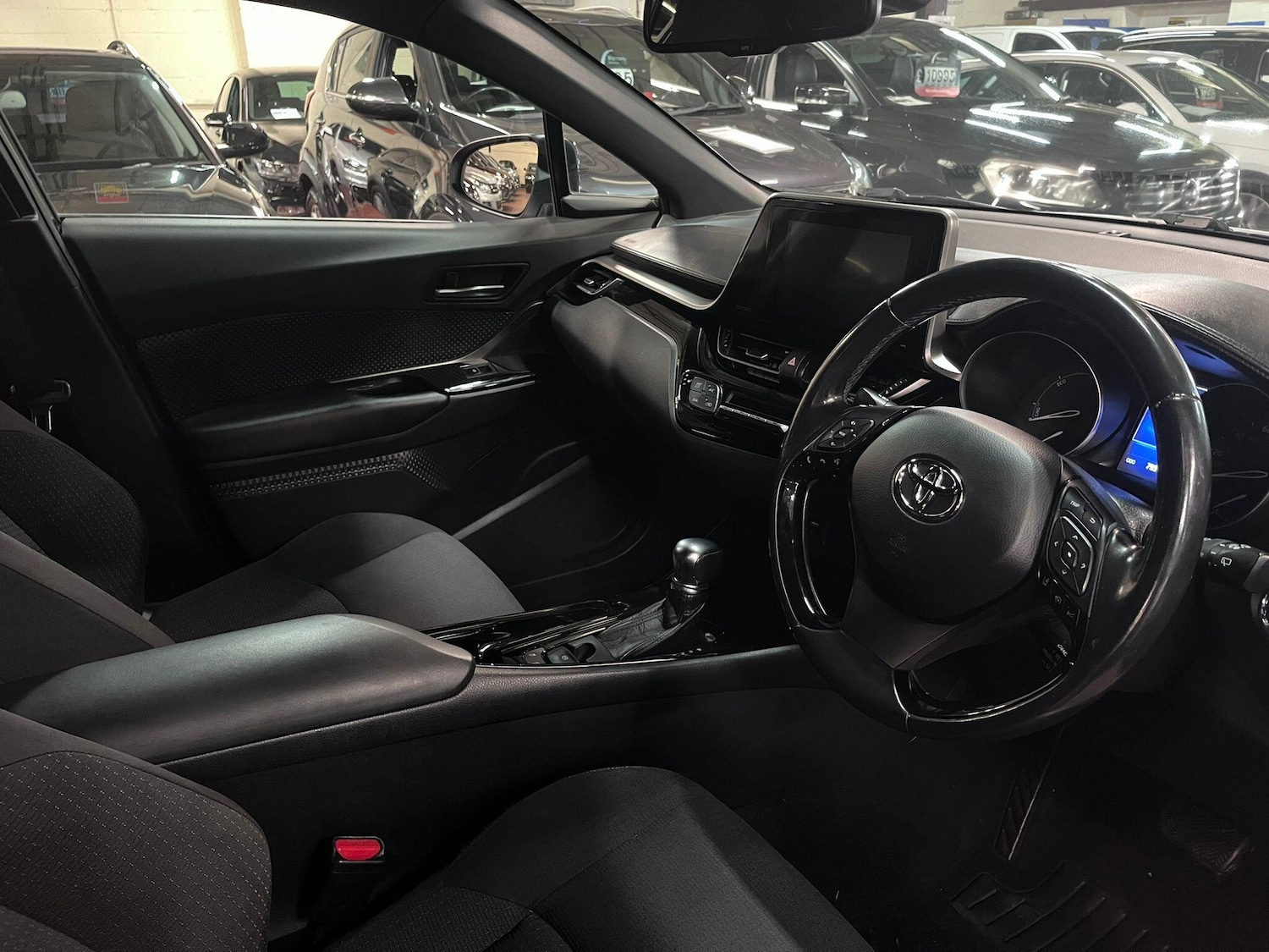 Used Toyota C-HR for sale - 76727886: Photo 19