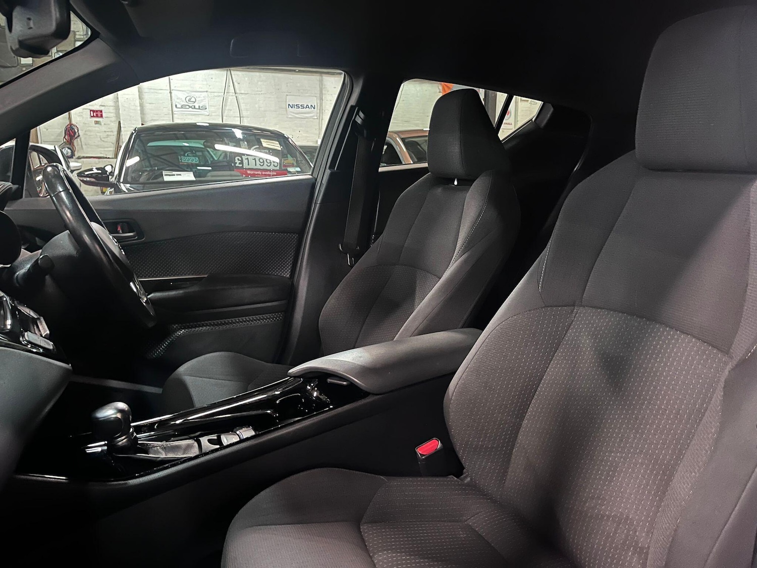 Used Toyota C-HR for sale - 76727886: Photo 21