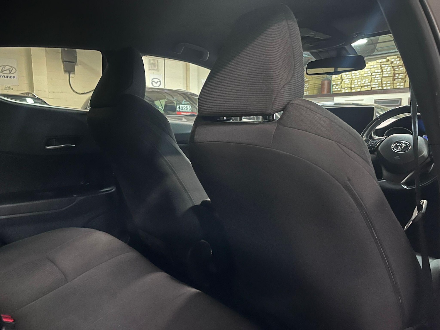 Used Toyota C-HR for sale - 76727886: Photo 26