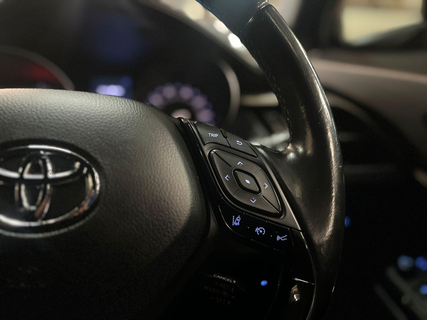 Used Toyota C-HR for sale - 76727886: Photo 32