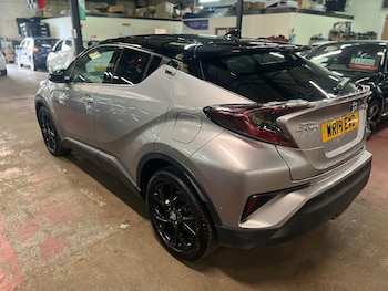 Used Toyota C-HR 2018 for sale - 76727886: Photo