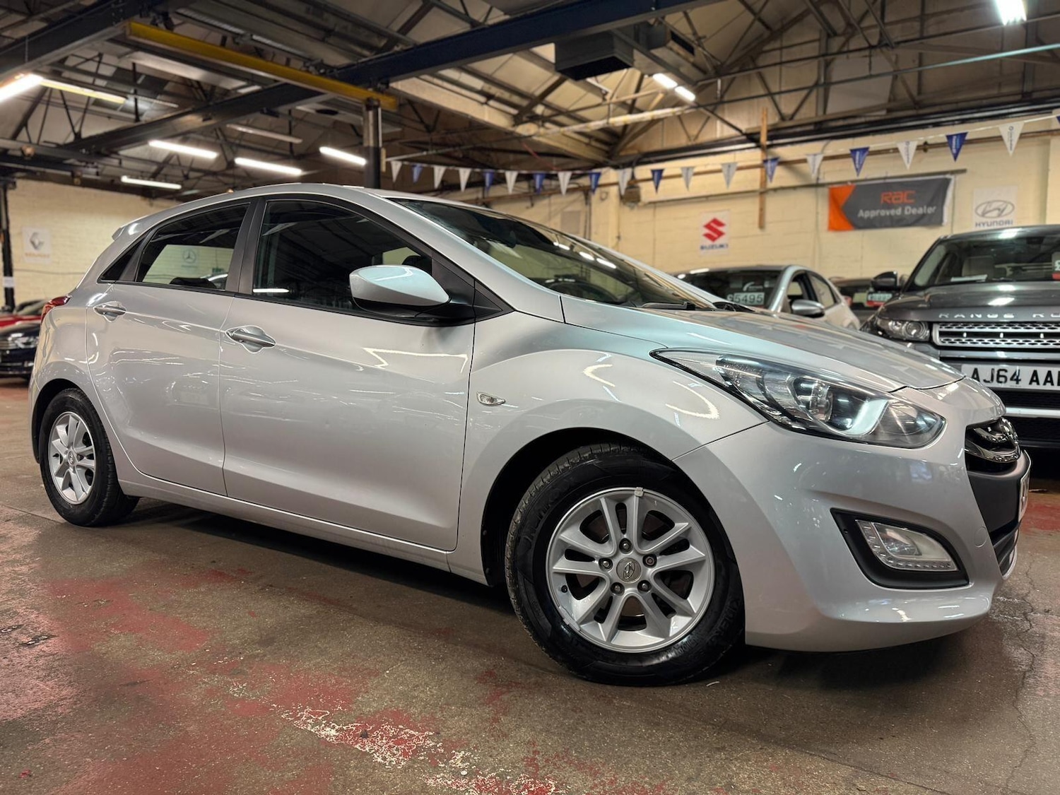 Used Hyundai i30 2013 for sale - 76282985: Photo 15