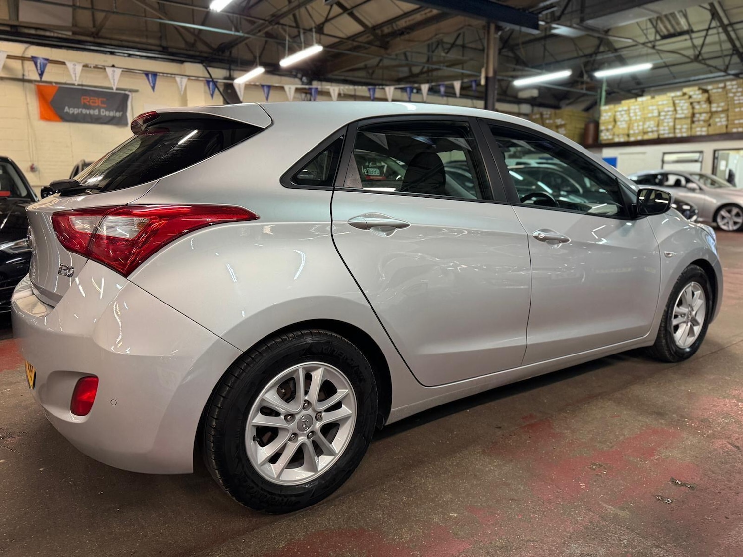Used Hyundai i30 2013 for sale - 76282985: Photo 4