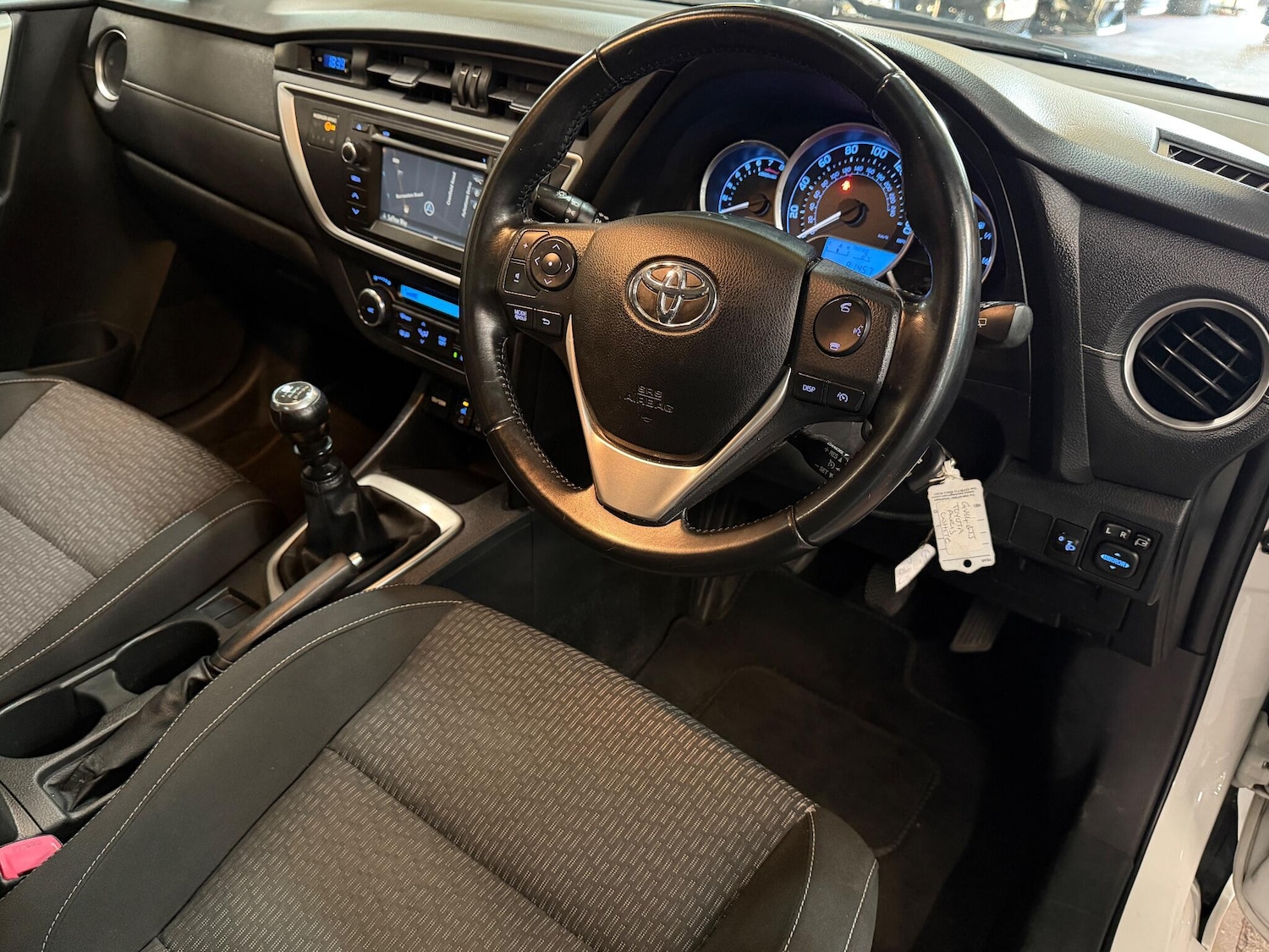 Used Toyota Auris 2014 for sale - 77081358: Photo 14