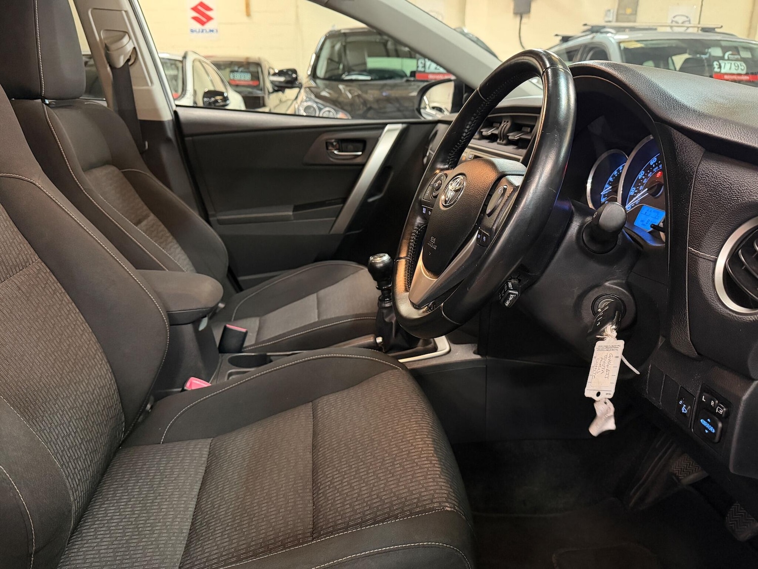 Used Toyota Auris 2014 for sale - 77081358: Photo 15