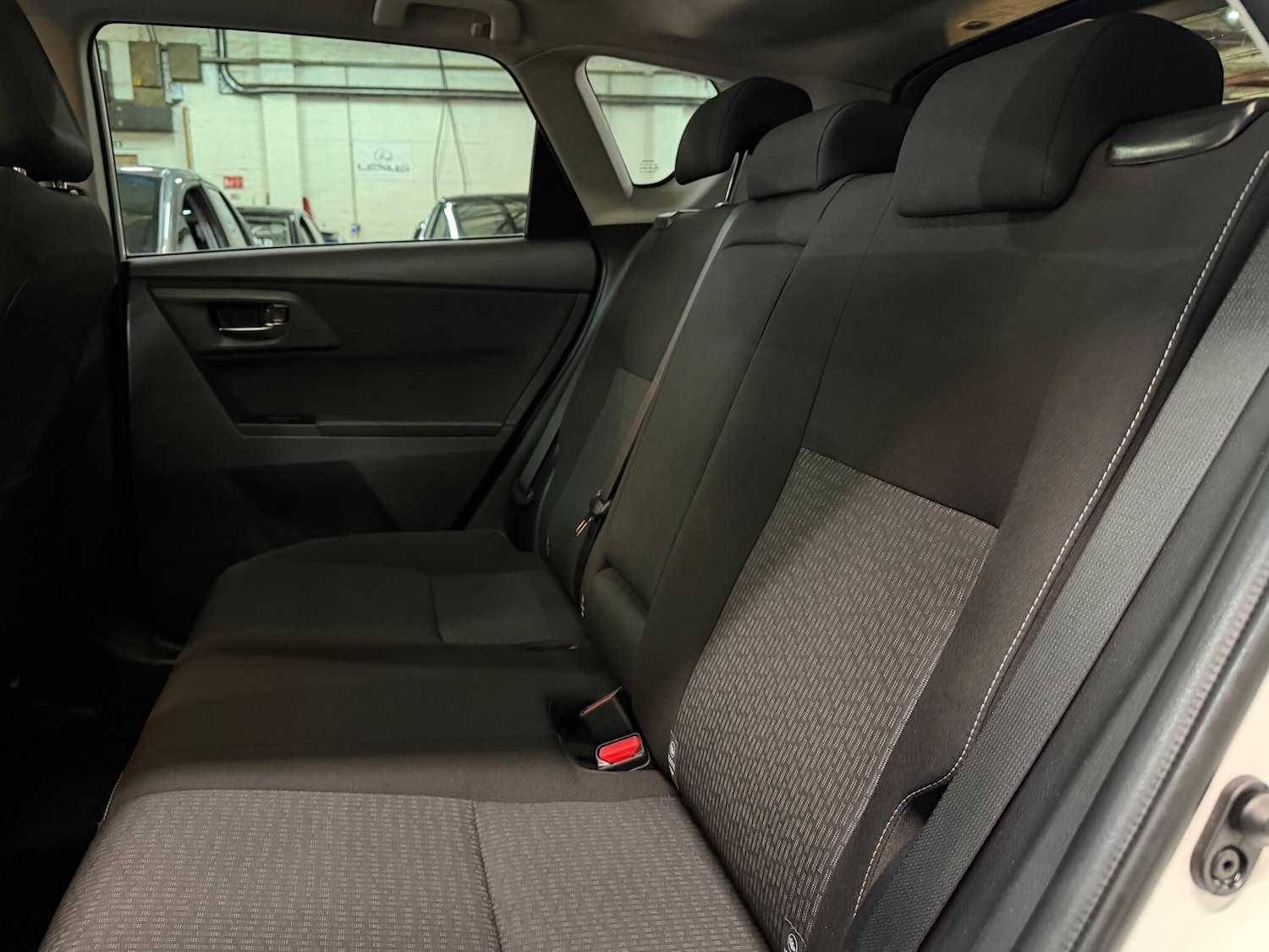 Used Toyota Auris 2014 for sale - 77081358: Photo 24