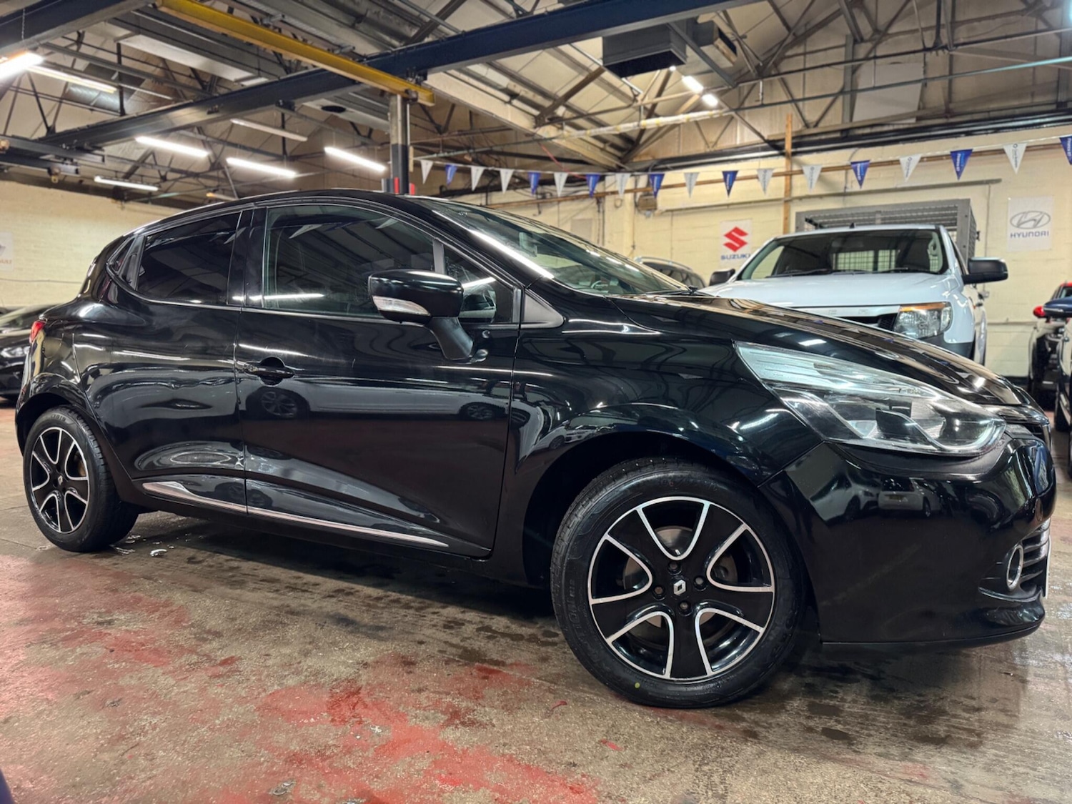 Used Renault Clio 2016 for sale - 77144016: Photo 17