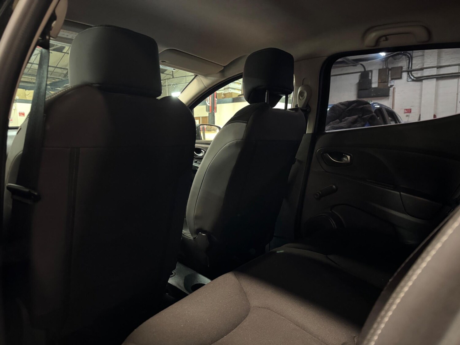 Used Renault Clio 2016 for sale - 77144016: Photo 28