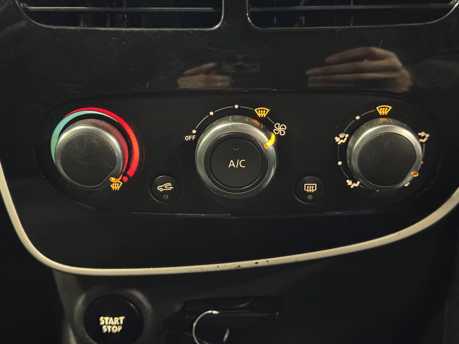 Used Renault Clio 2016 for sale - 77144016: Photo 42