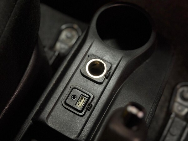 Used Mazda Mazda2 2013 for sale - 76042305: Photo 37