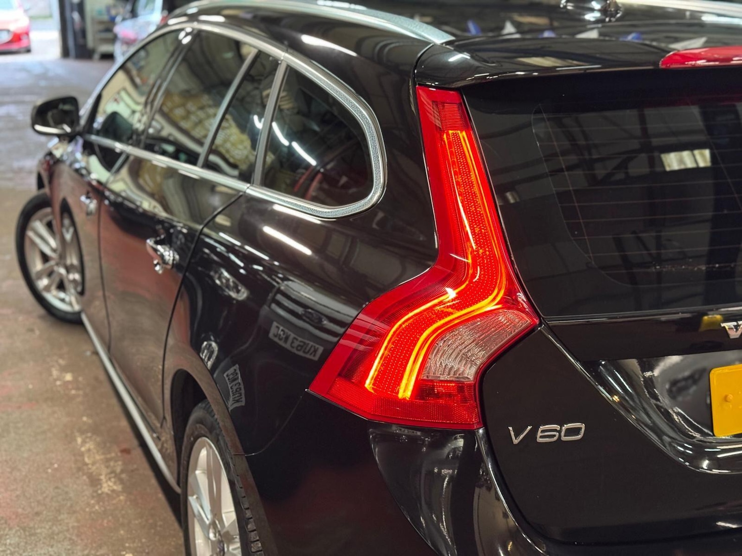 Used Volvo V60 for sale - 77175701: Photo 13