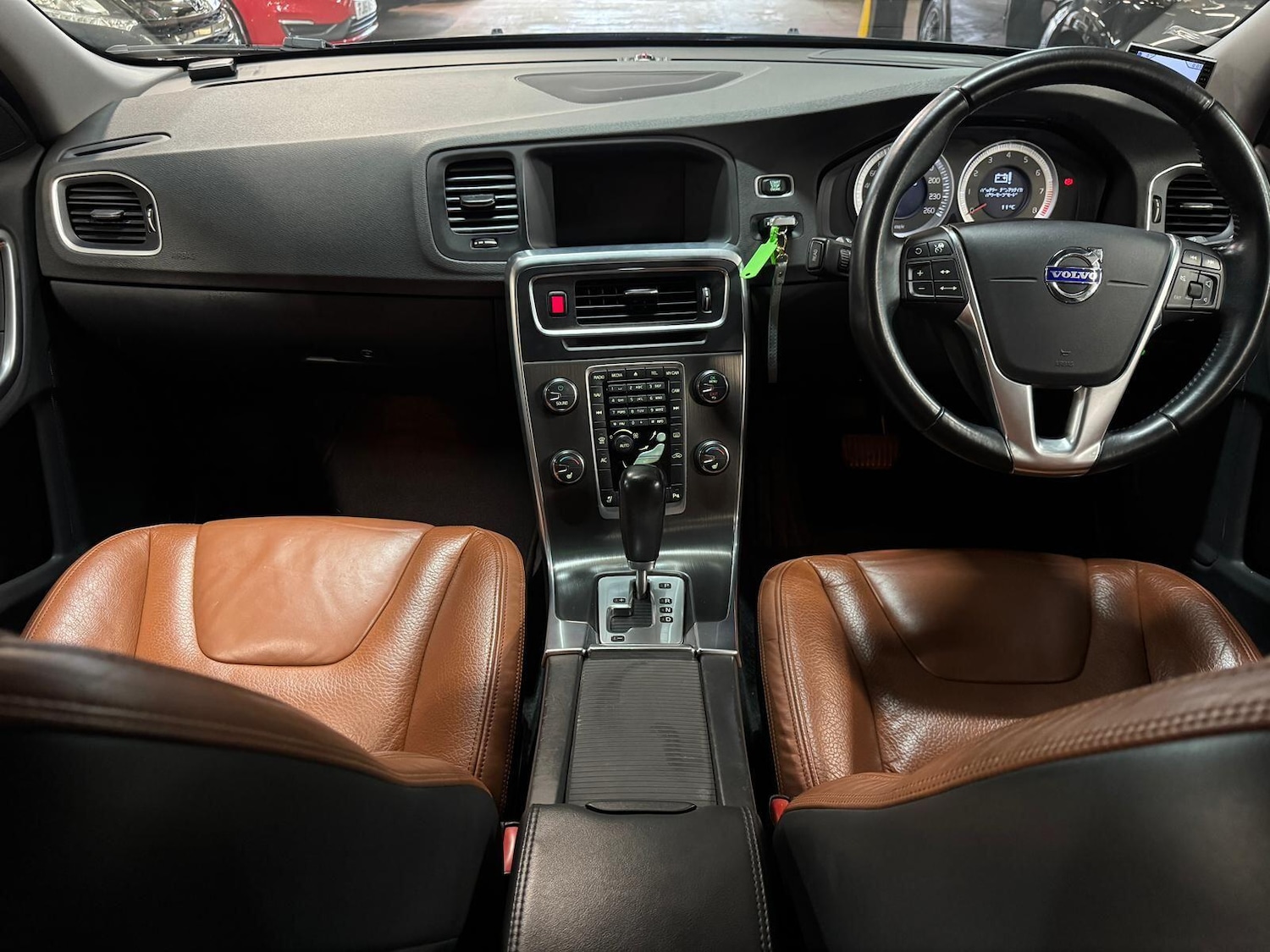 Used Volvo V60 for sale - 77175701: Photo 33