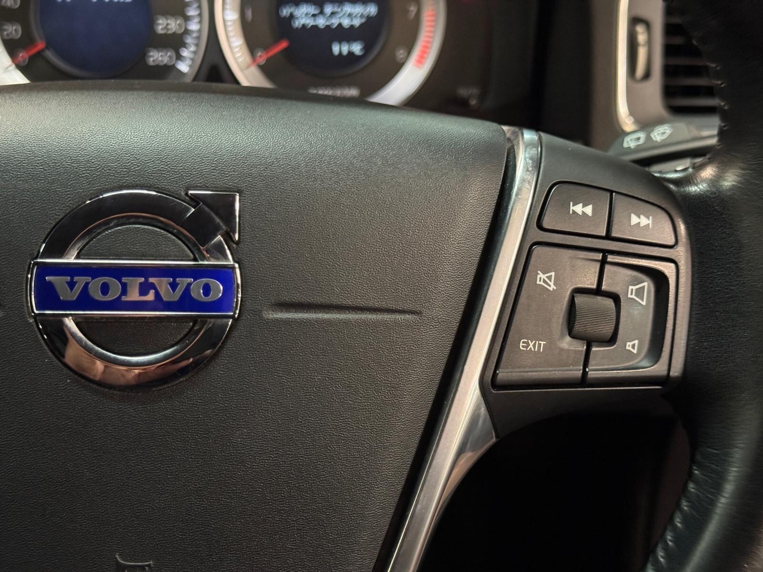 Used Volvo V60 for sale - 77175701: Photo 36