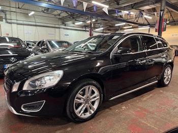 Used Volvo V60 2011 for sale - 77175701: Photo