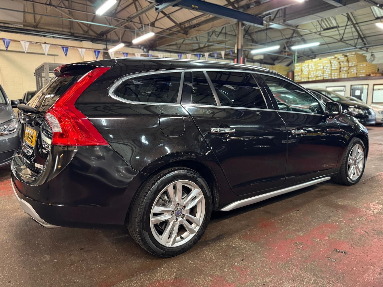 Used Volvo V60 for sale - 77175701: Photo 4