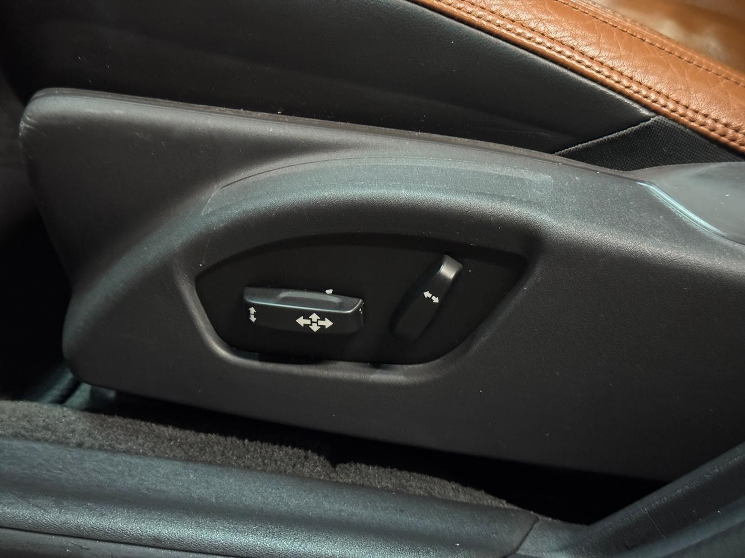 Used Volvo V60 for sale - 77175701: Photo 44