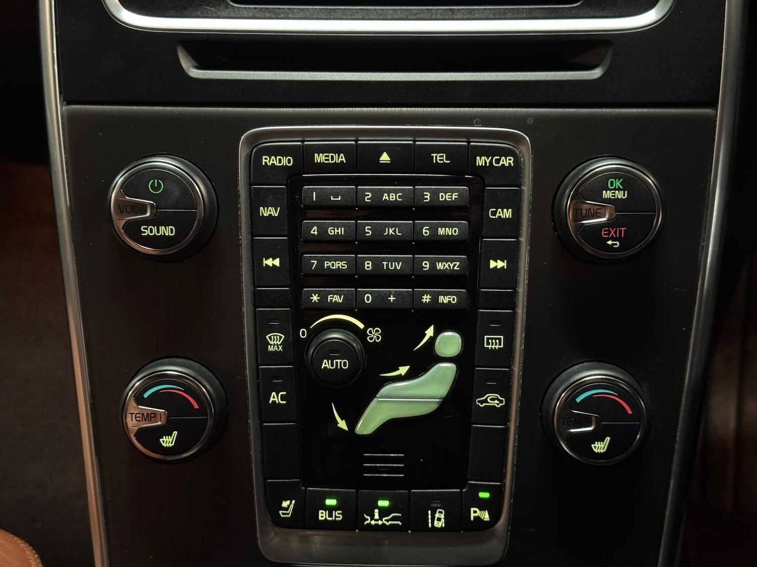 Used Volvo V60 for sale - 77175701: Photo 50