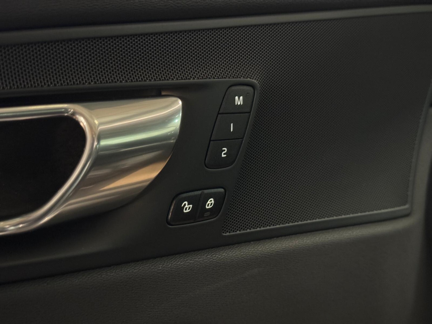 Used Volvo XC60 for sale - 78101155: Photo 39