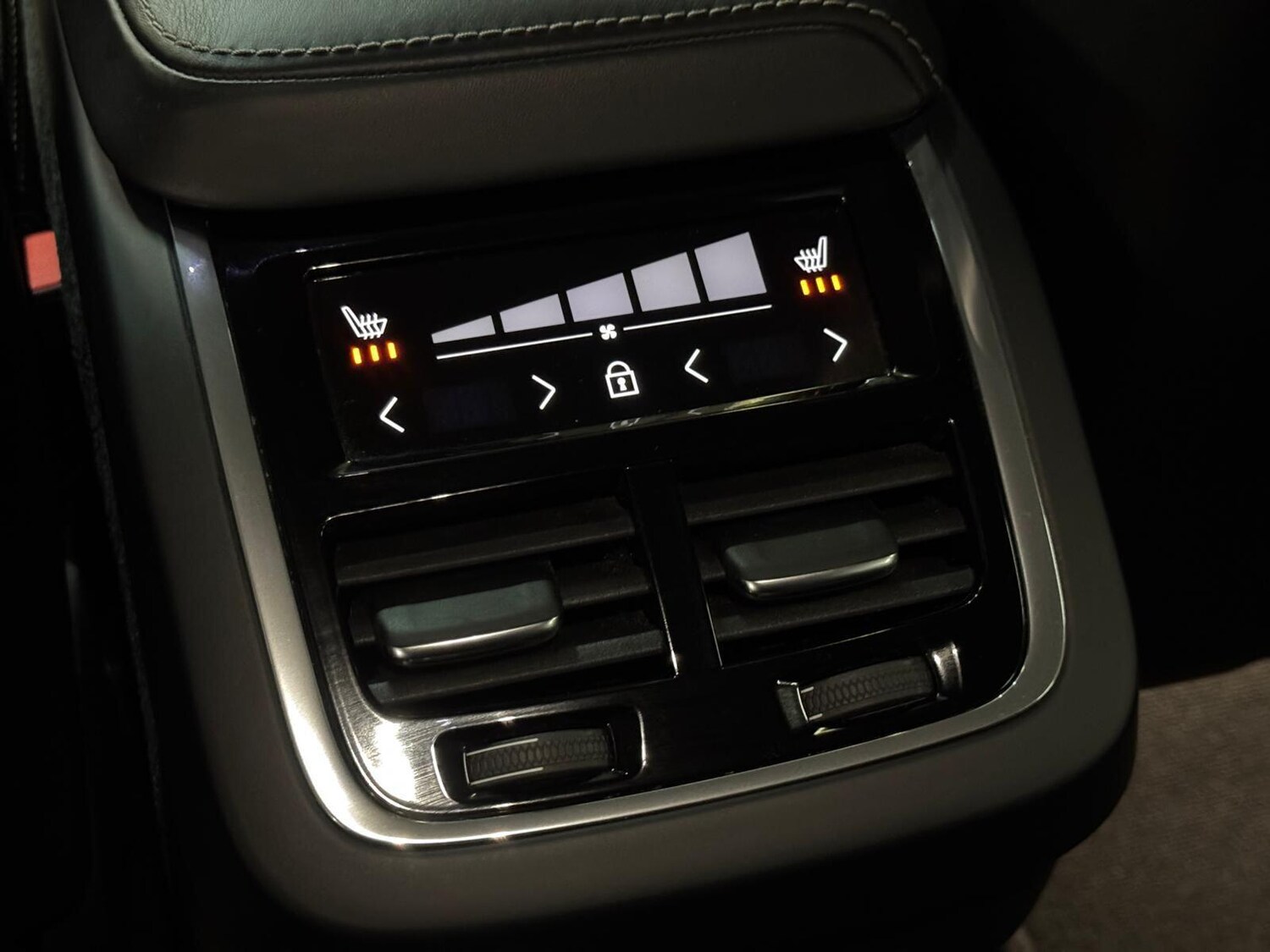 Used Volvo XC60 for sale - 78101155: Photo 44