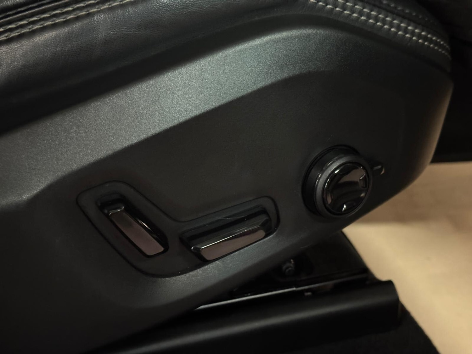 Used Volvo XC60 for sale - 78101155: Photo 46