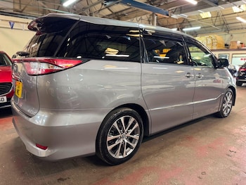 Used Toyota Estima 2017 for sale - 79349275: Photo