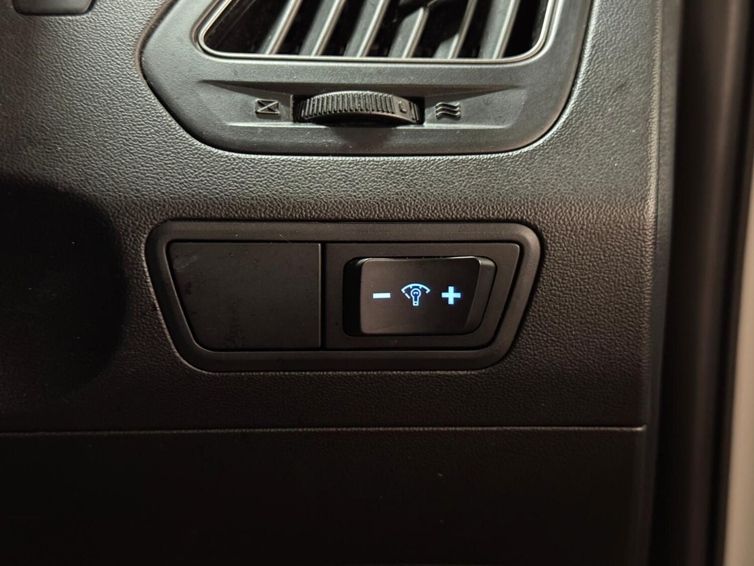 Used Hyundai Ix35 for sale - 76824695: Photo 42