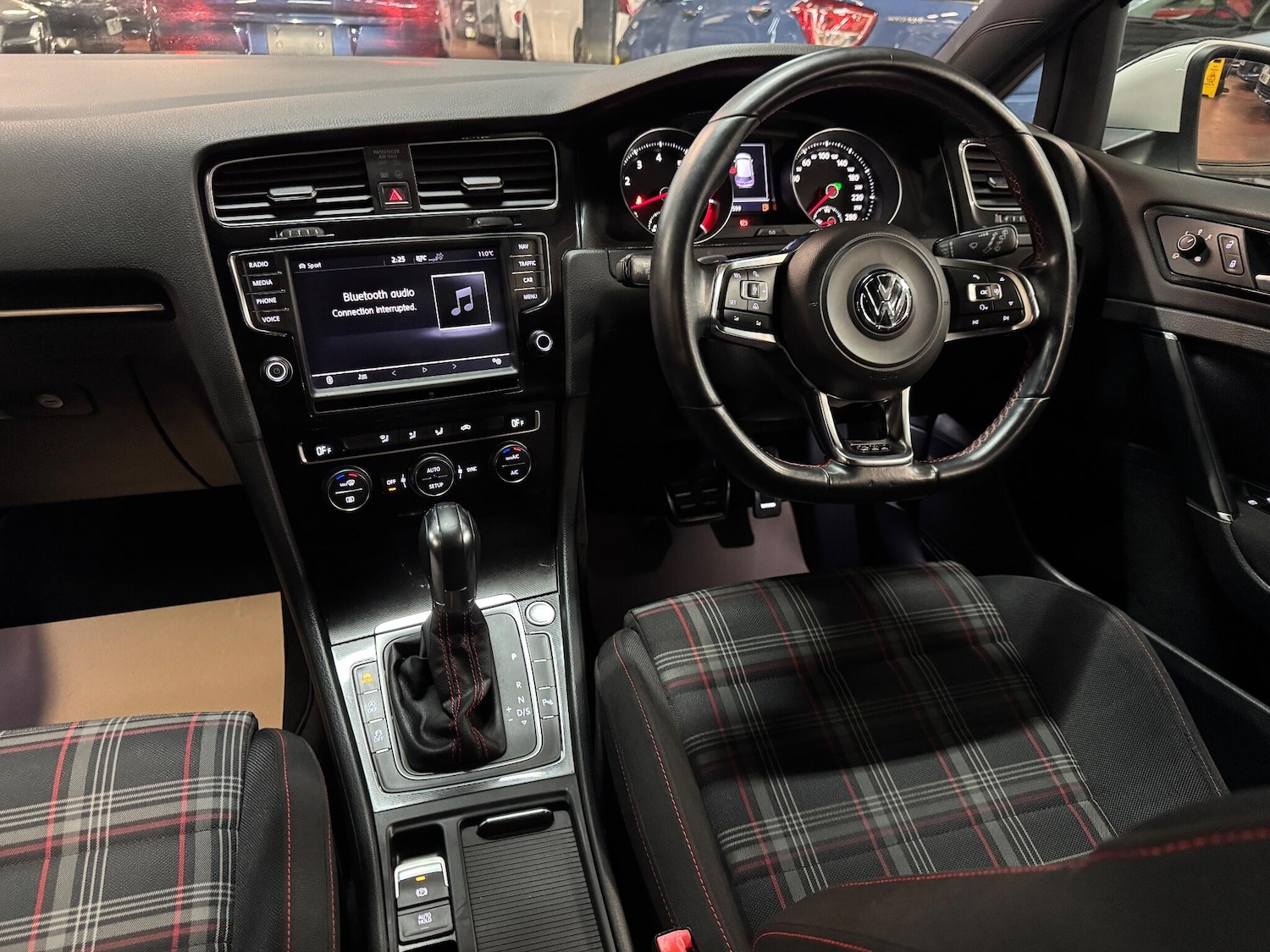 Used Volkswagen Golf for sale - 76456610: Photo 32