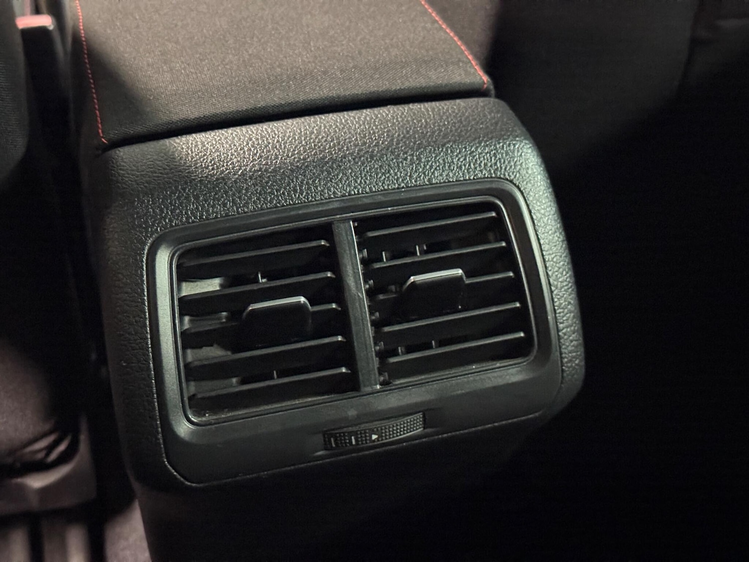 Used Volkswagen Golf for sale - 76456610: Photo 37