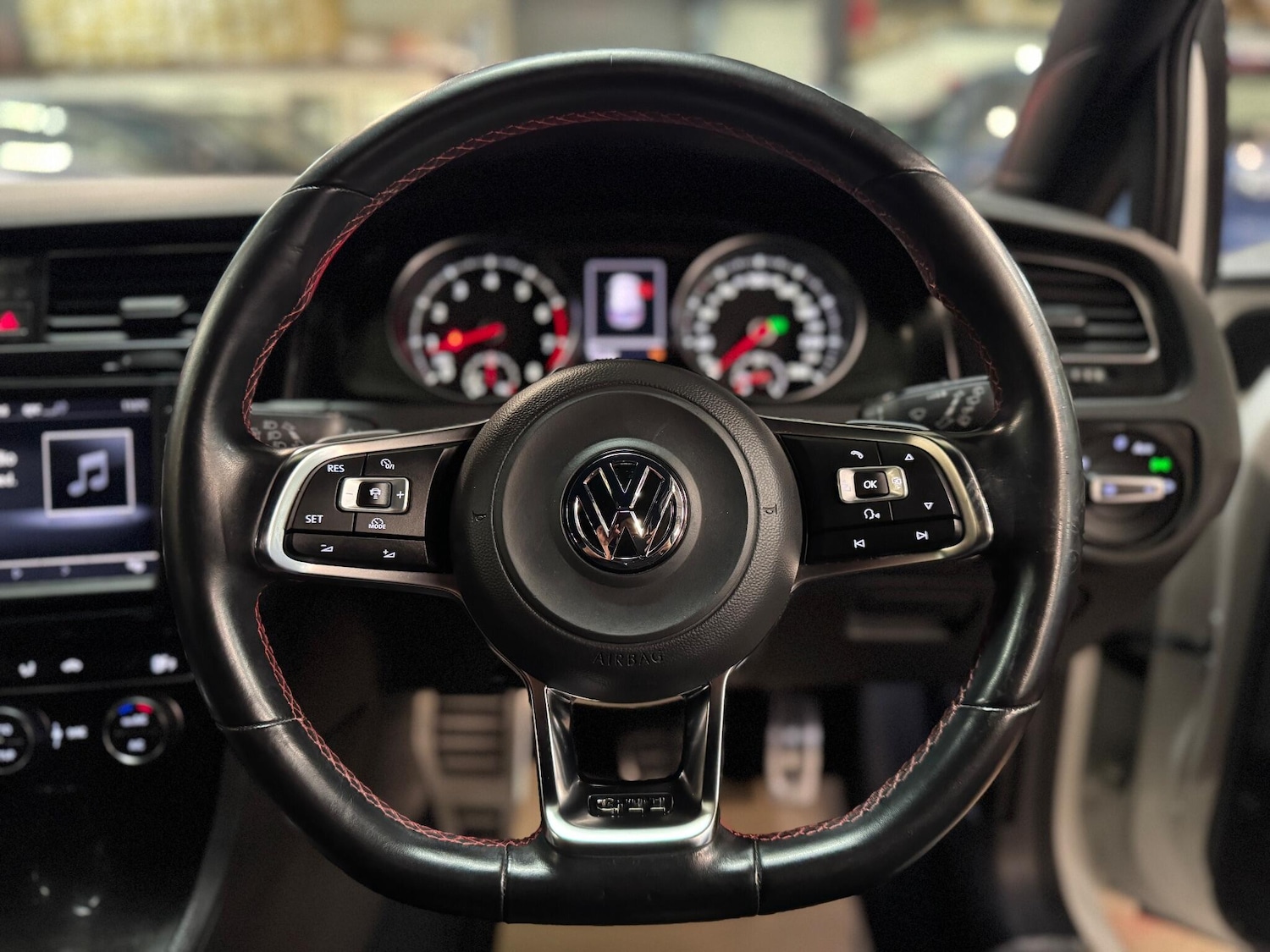 Used Volkswagen Golf for sale - 76456610: Photo 41