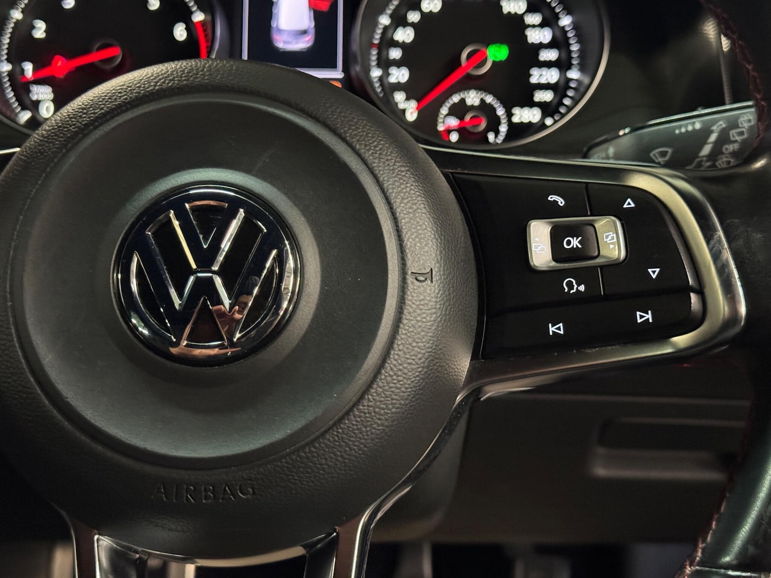 Used Volkswagen Golf for sale - 76456610: Photo 42