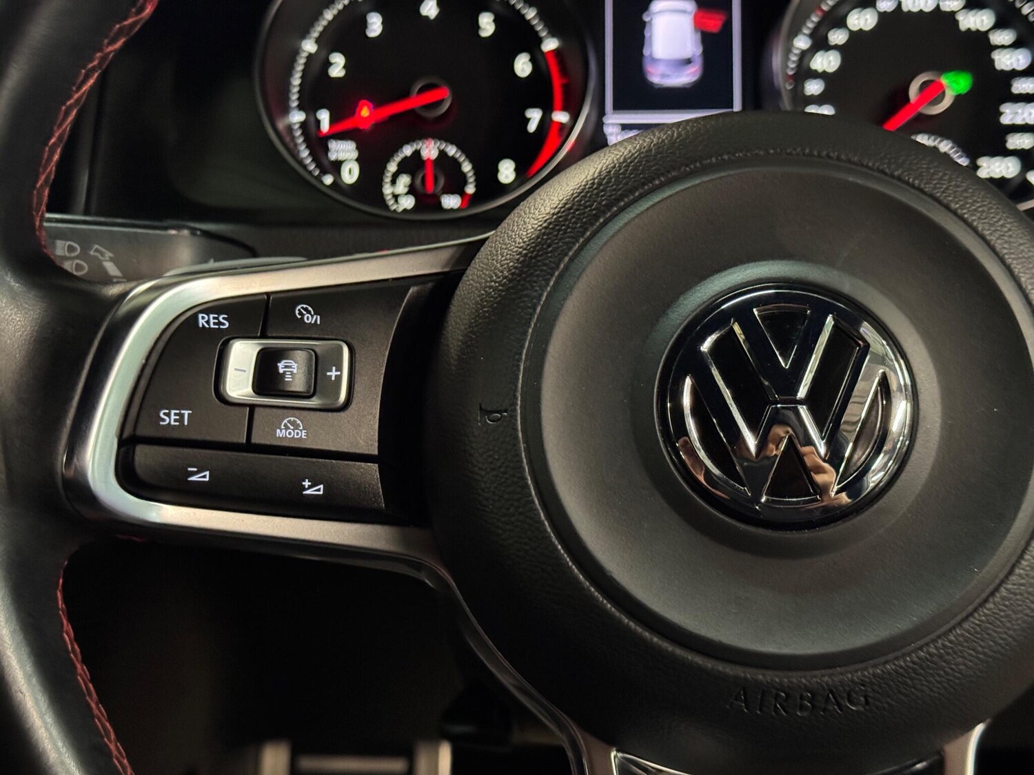 Used Volkswagen Golf for sale - 76456610: Photo 43