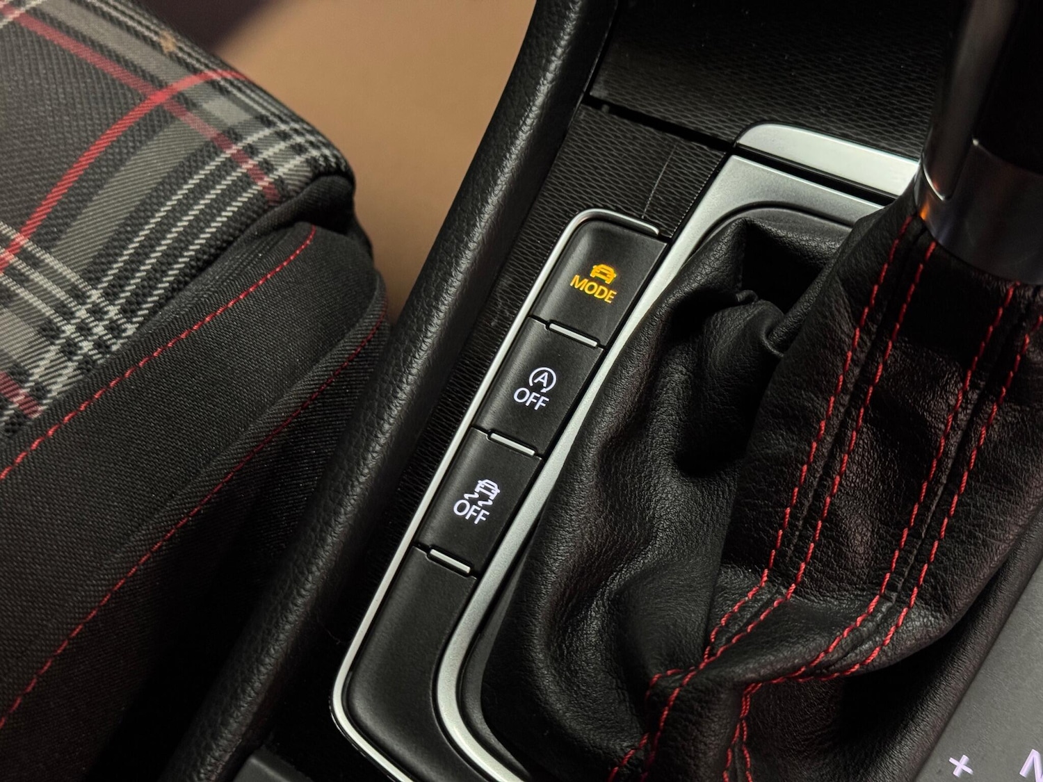 Used Volkswagen Golf for sale - 76456610: Photo 51