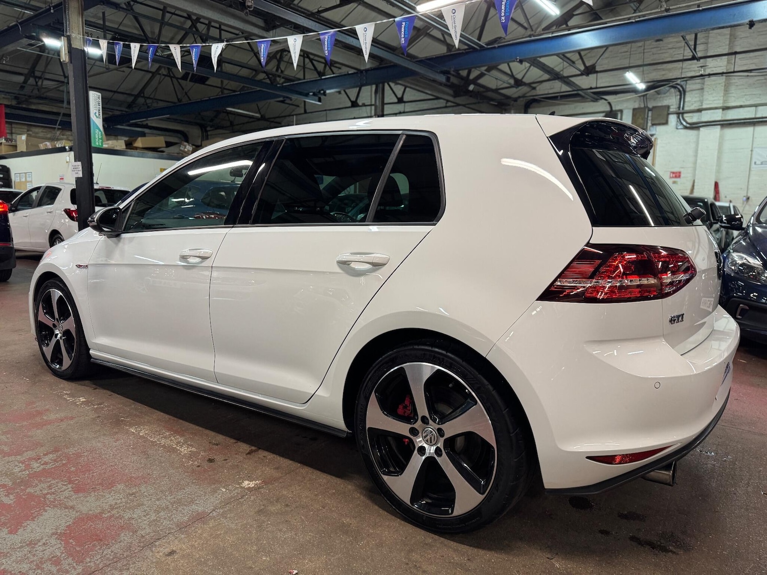 Used Volkswagen Golf for sale - 76456610: Photo 6