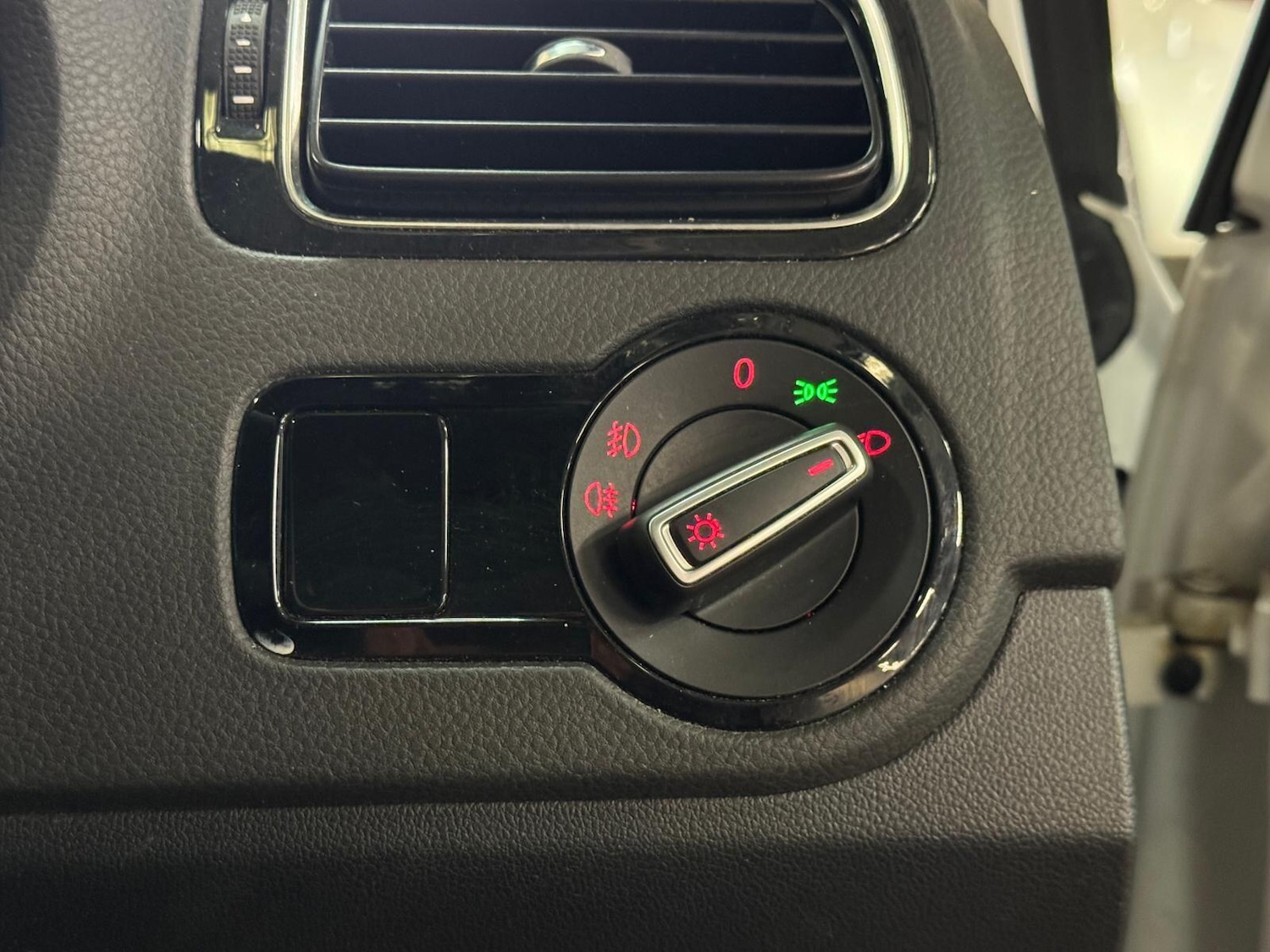 Used Volkswagen Polo for sale - 77978445: Photo 33