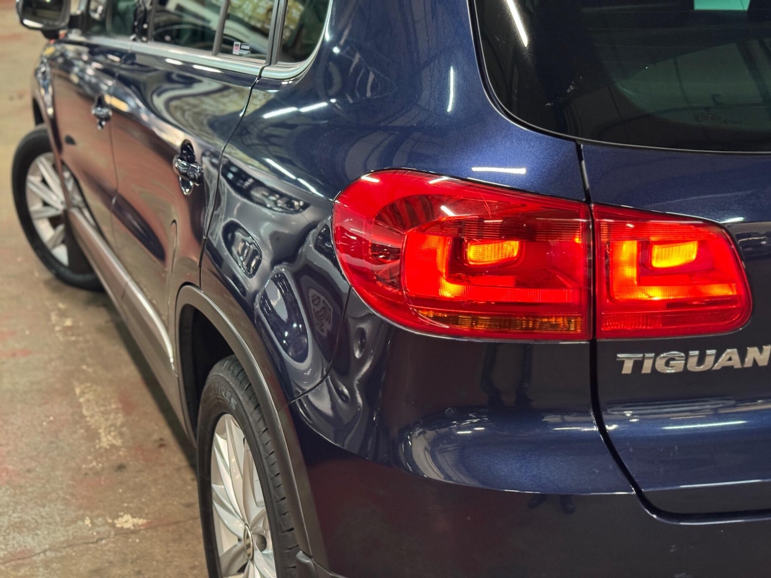 Used Volkswagen Tiguan for sale - 76476561: Photo 14