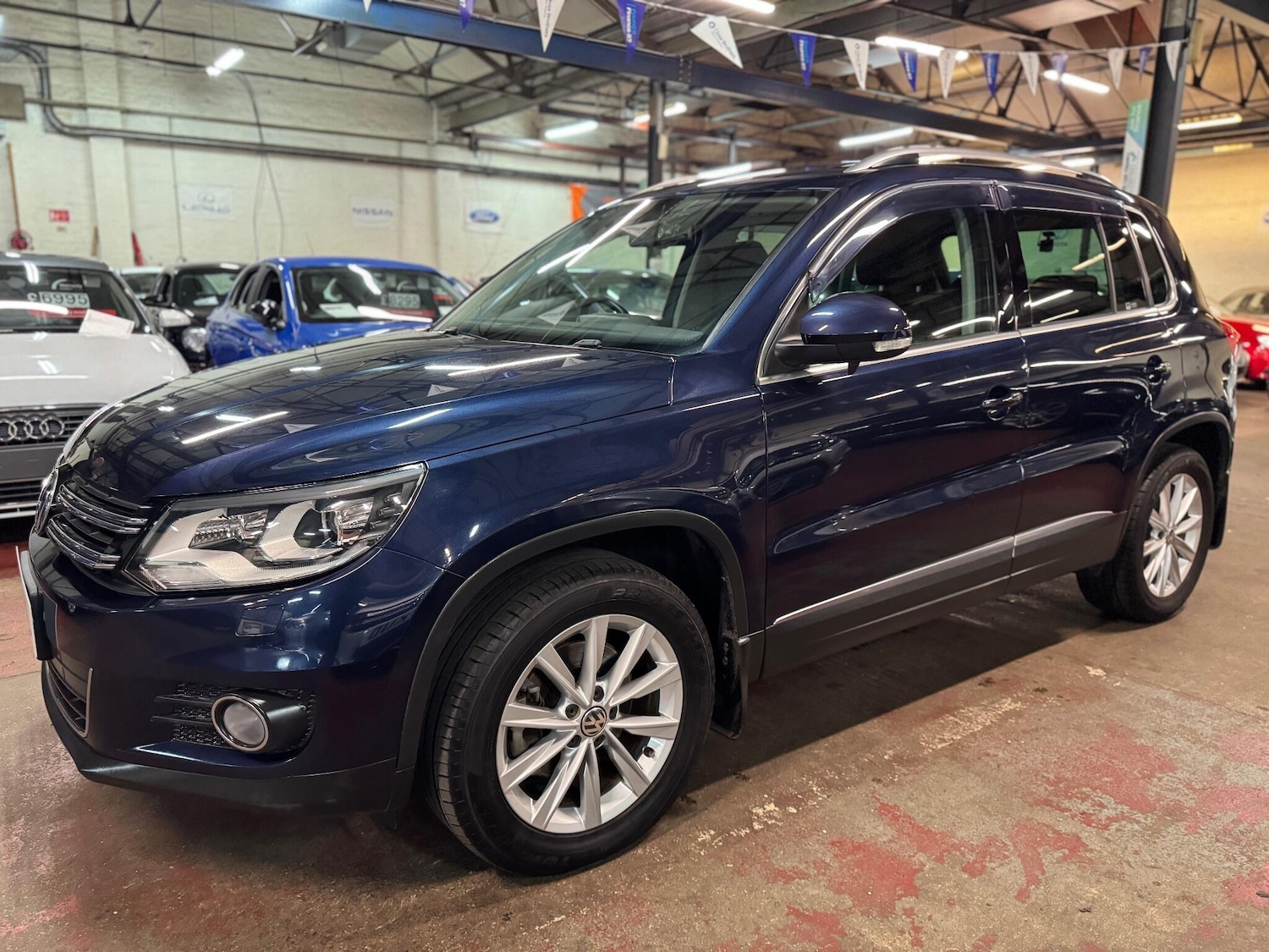 Used Volkswagen Tiguan for sale - 76476561: Photo 3