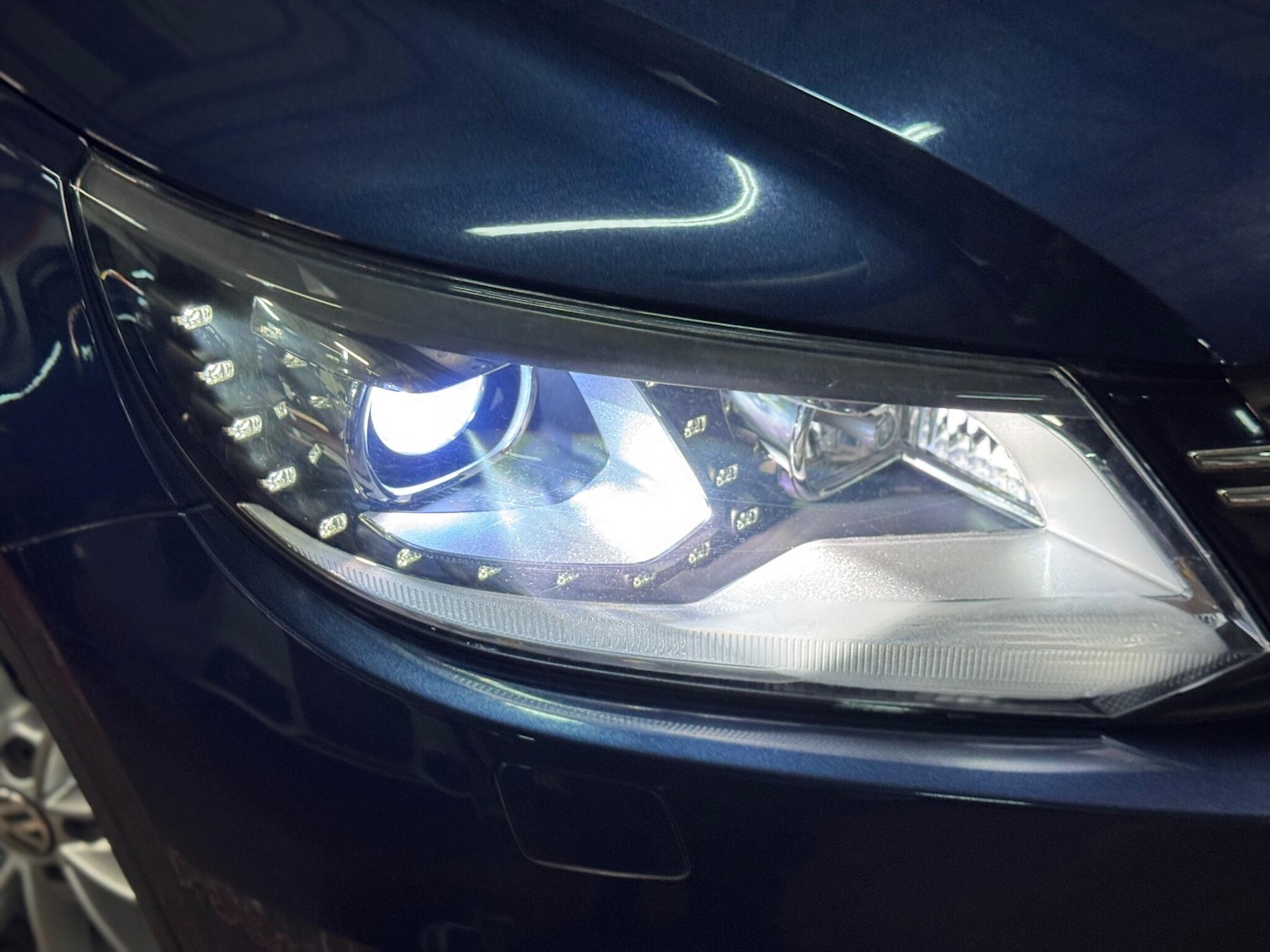 Used Volkswagen Tiguan for sale - 76476561: Photo 9