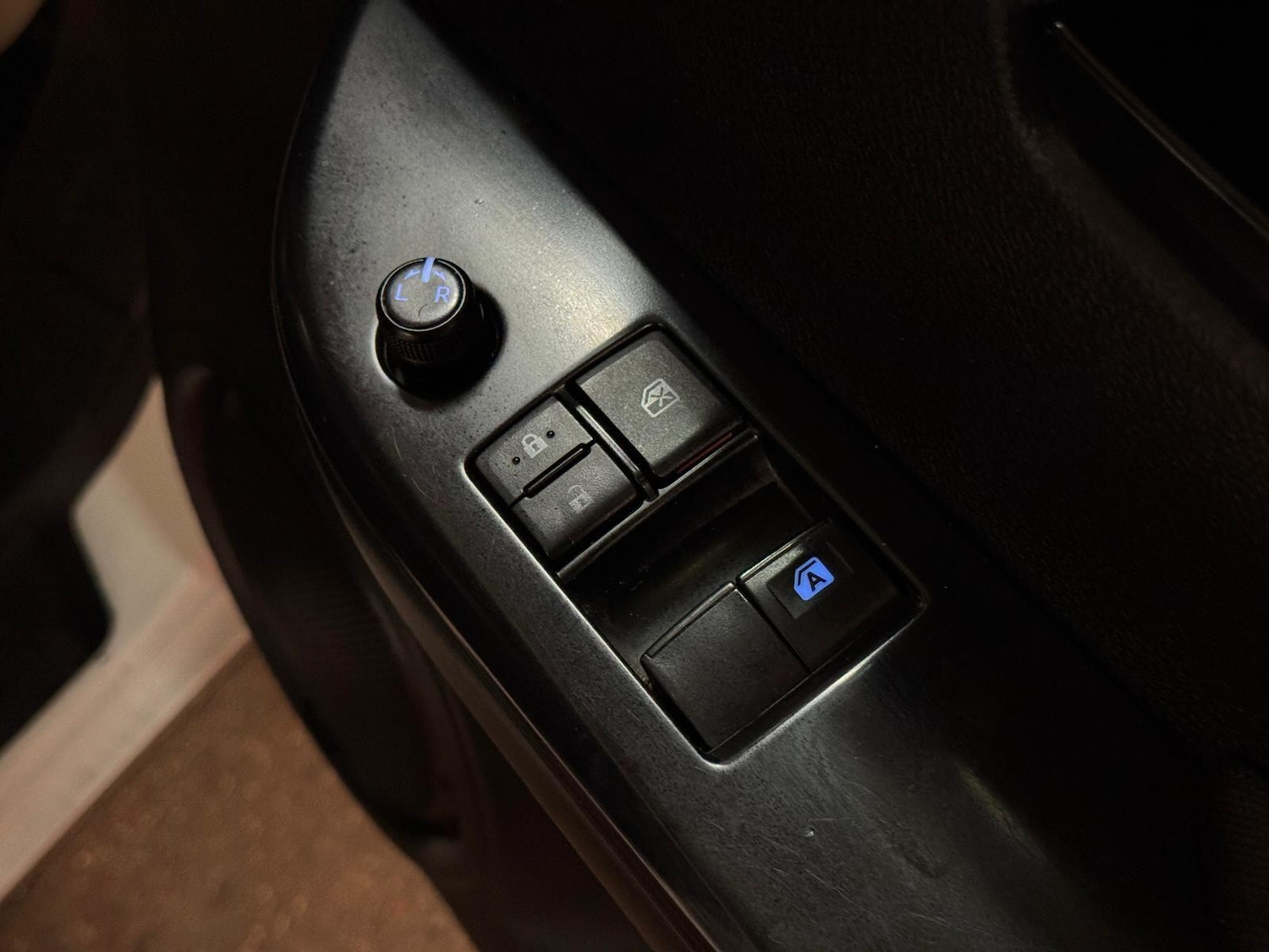 Used Toyota Hilux 2020 for sale - 77695461: Photo 32